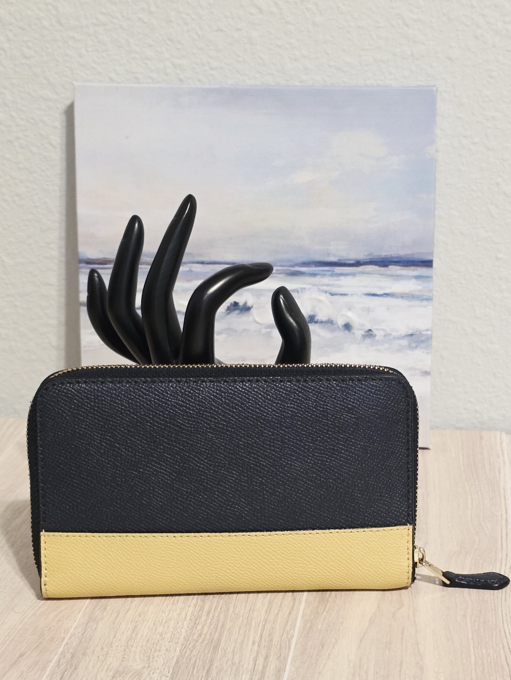 Coach C4533 Medium ID Zip Wallet Motif Night Desert Postcard in Midnight Gold - Picture 7 of 16